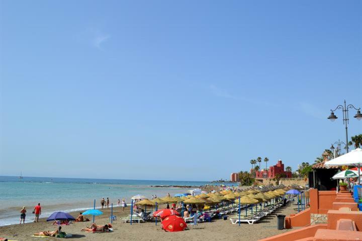 Benalbeach Sea Front 베날마데나코스타 외부 사진