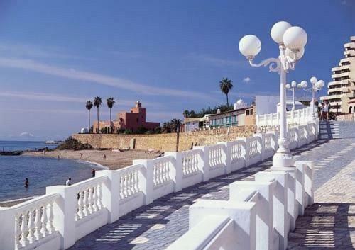 Benalbeach Sea Front 베날마데나코스타 외부 사진